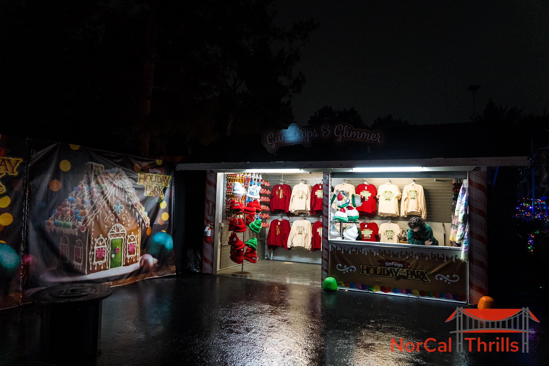 Holiday in the Park | Areas and Decorations