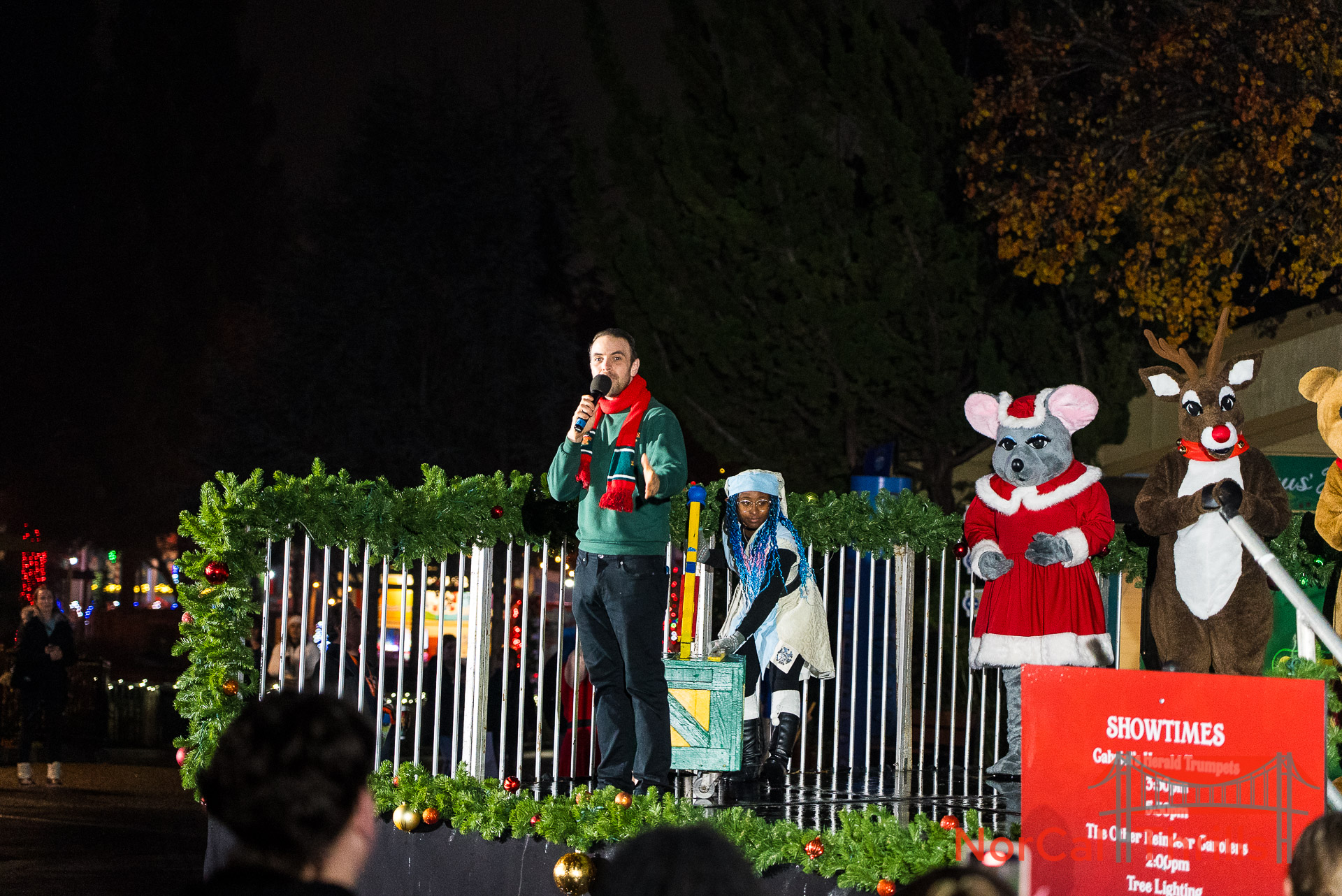 Holiday in the Park | Areas and Decorations