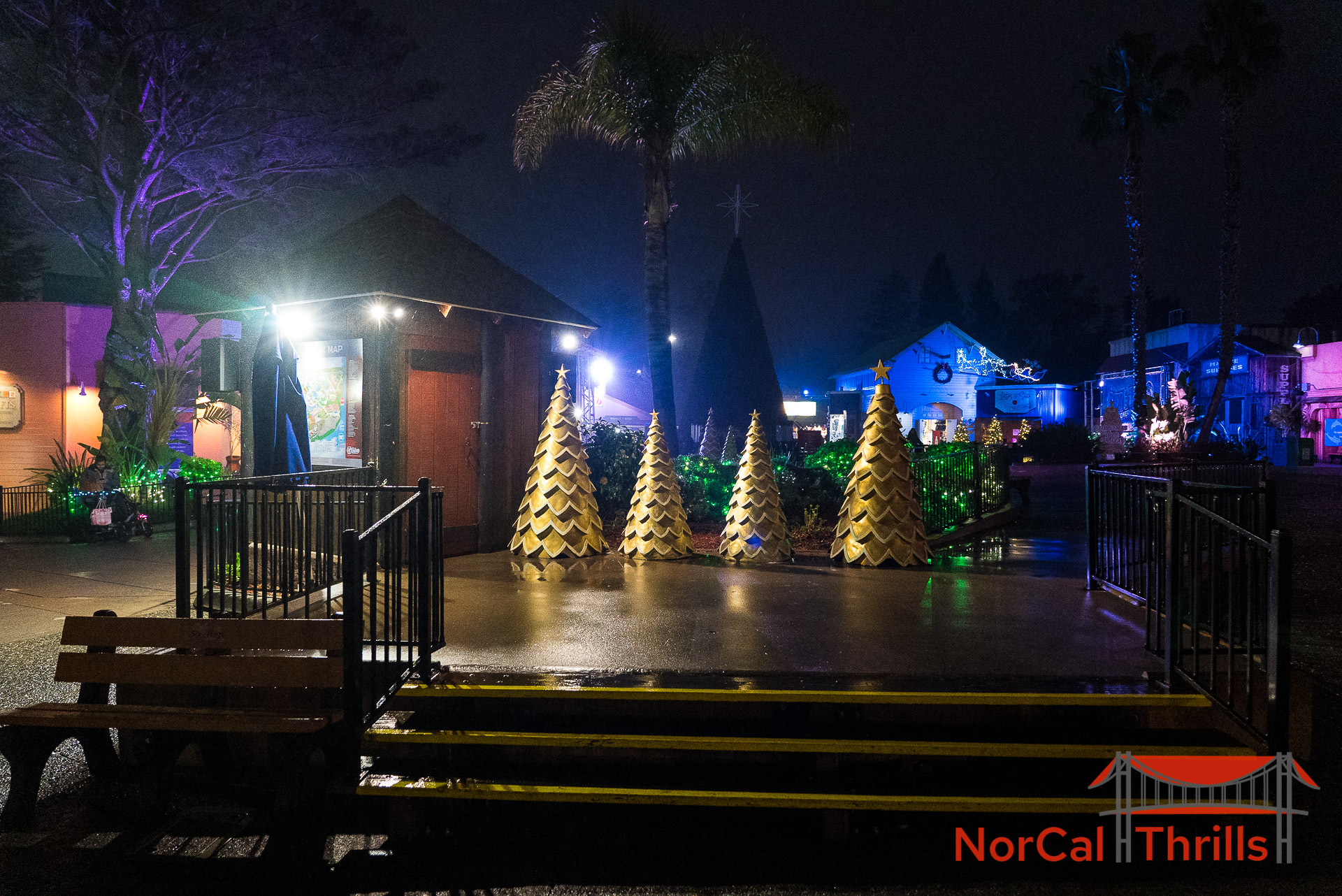 Holiday in the Park | Areas and Decorations